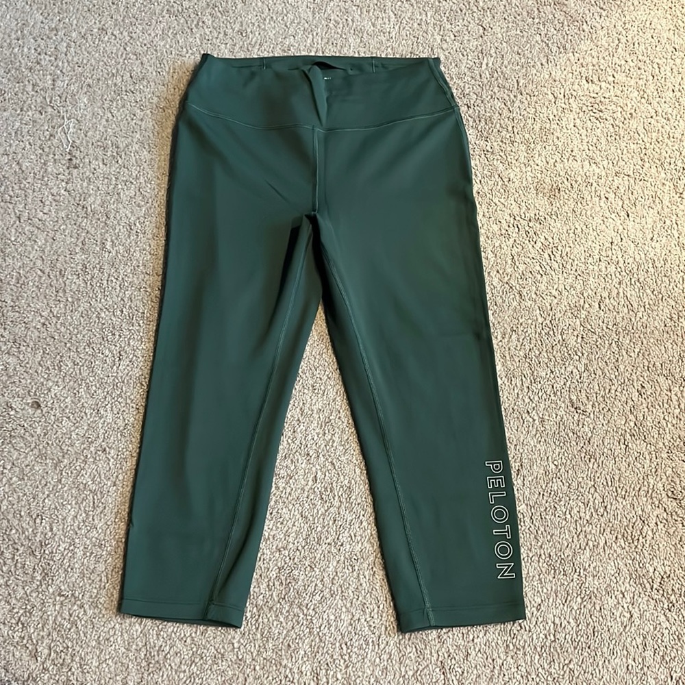 Peloton green leggings Large